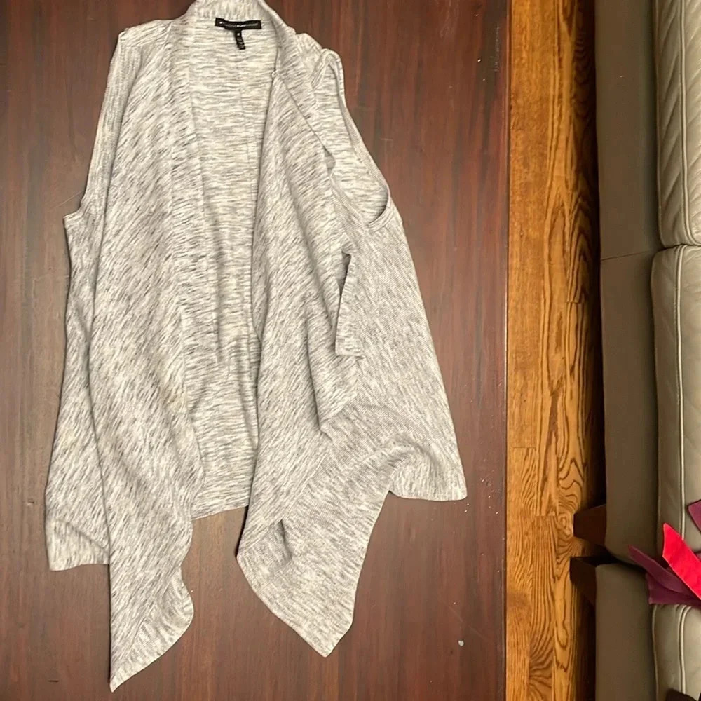 White House Black Market gray and white sweater size M
